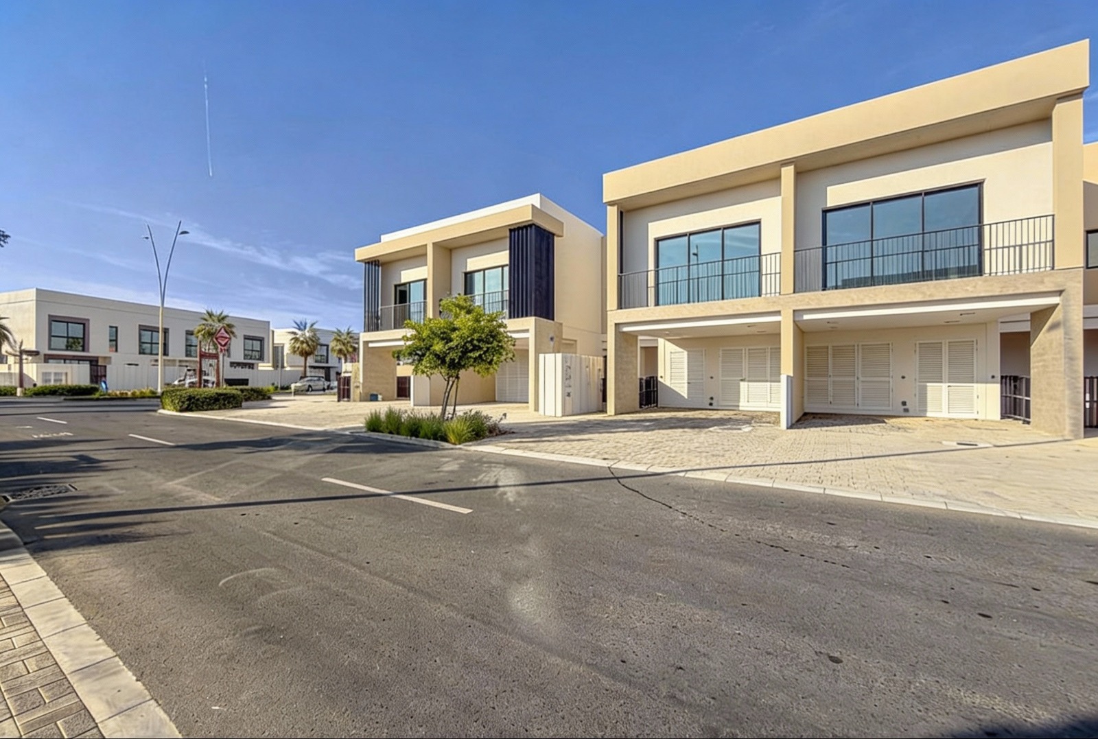 VACANT | Single Row | Mid Unit | Rent It Now !!