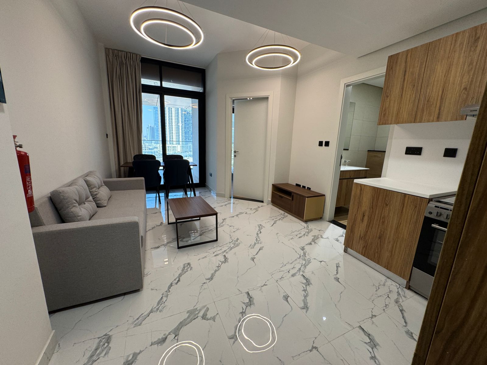 Vacant | Canal View | Furnished | 3 Payments 