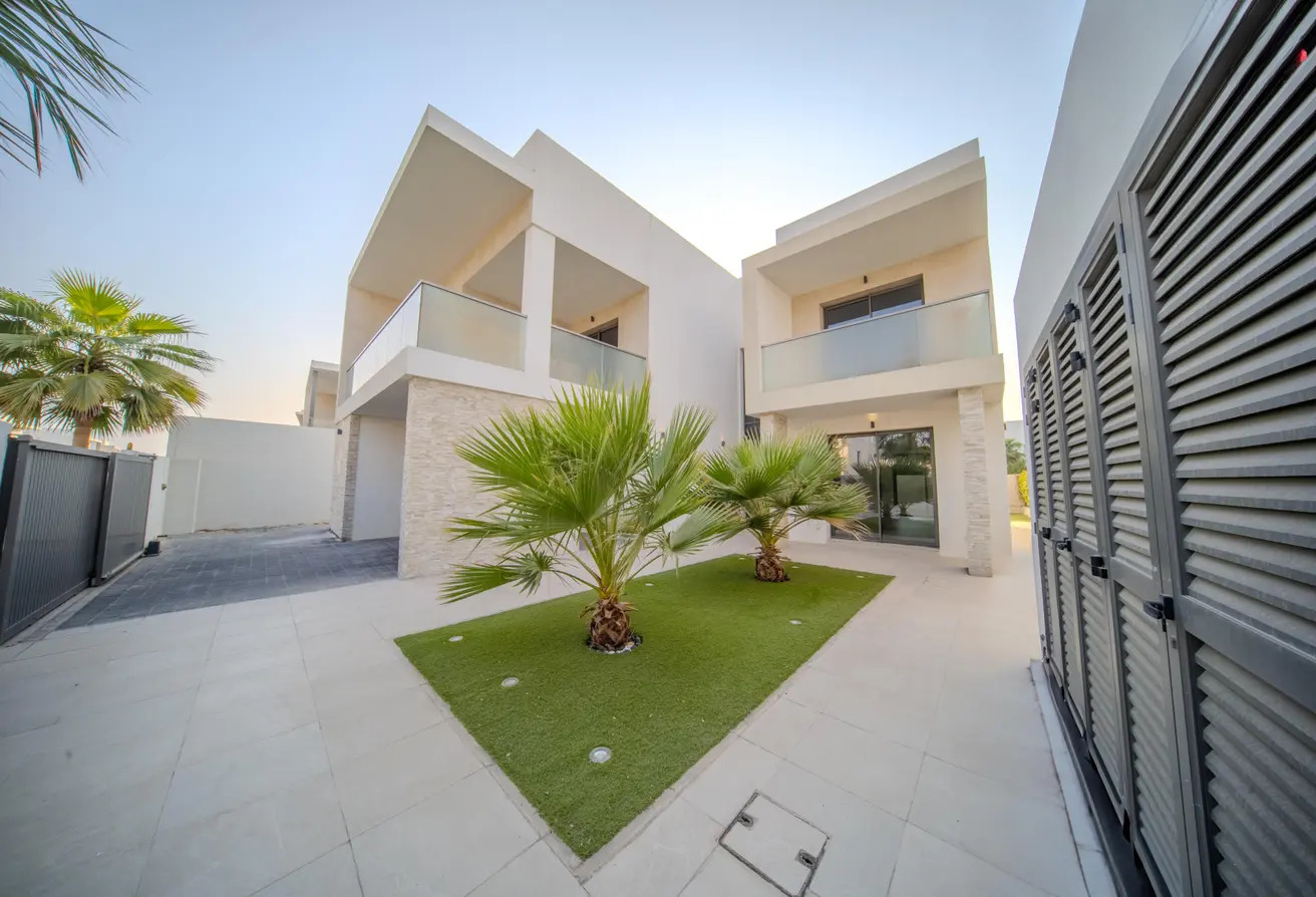Exclusive Villa | Serene Location | 3 Payments