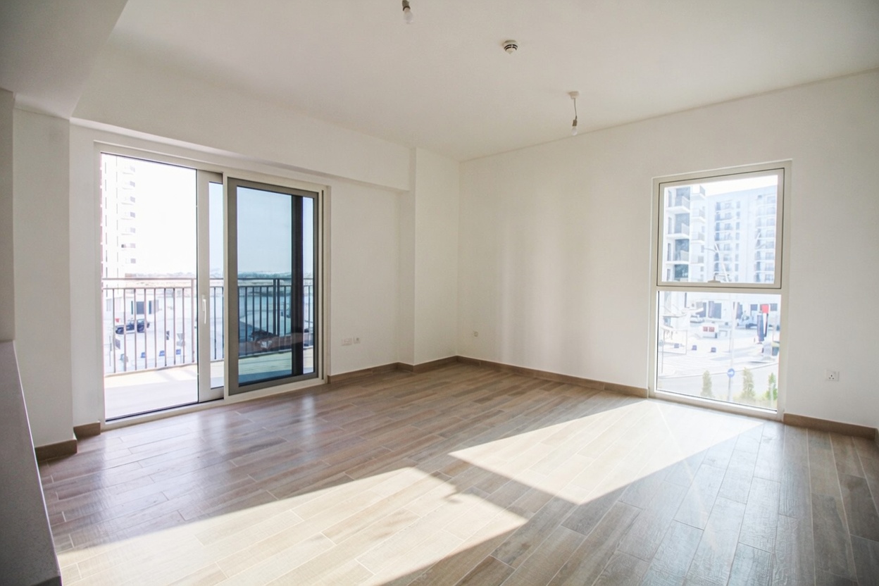 Vacant | Great Deal | High Floor | Rent Now !!