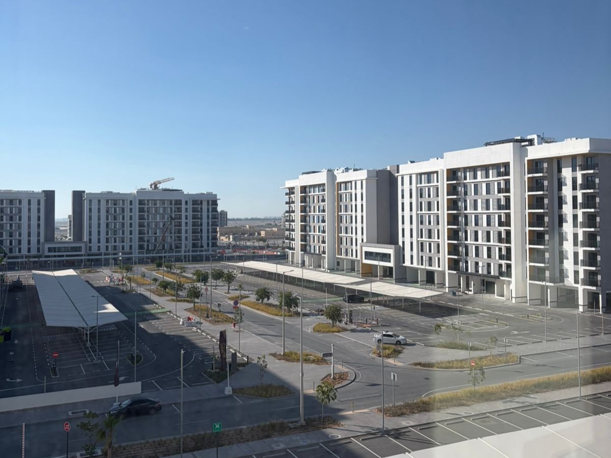 Vacant | Stunning Unit | Low Floor | Great View