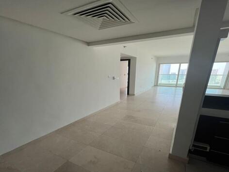 Amazing Deal | High Floor | Sea + City View