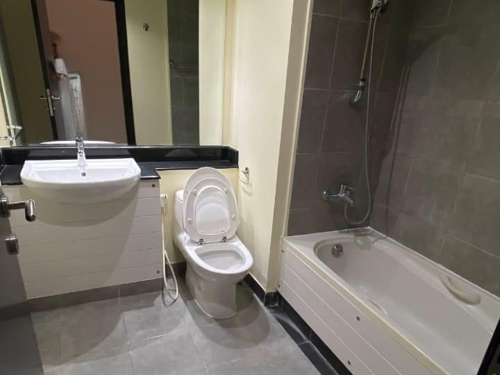 Great Deal | Vacant | Parking View | Rent Now!