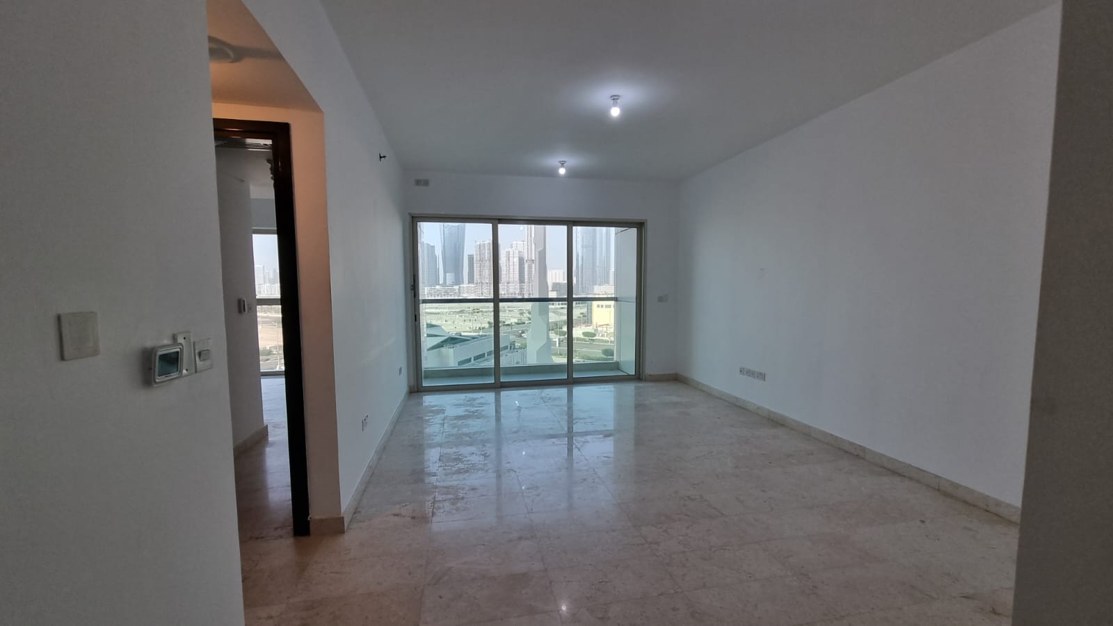 Amazing Deal | Vacant | Prime Location | Own Now!